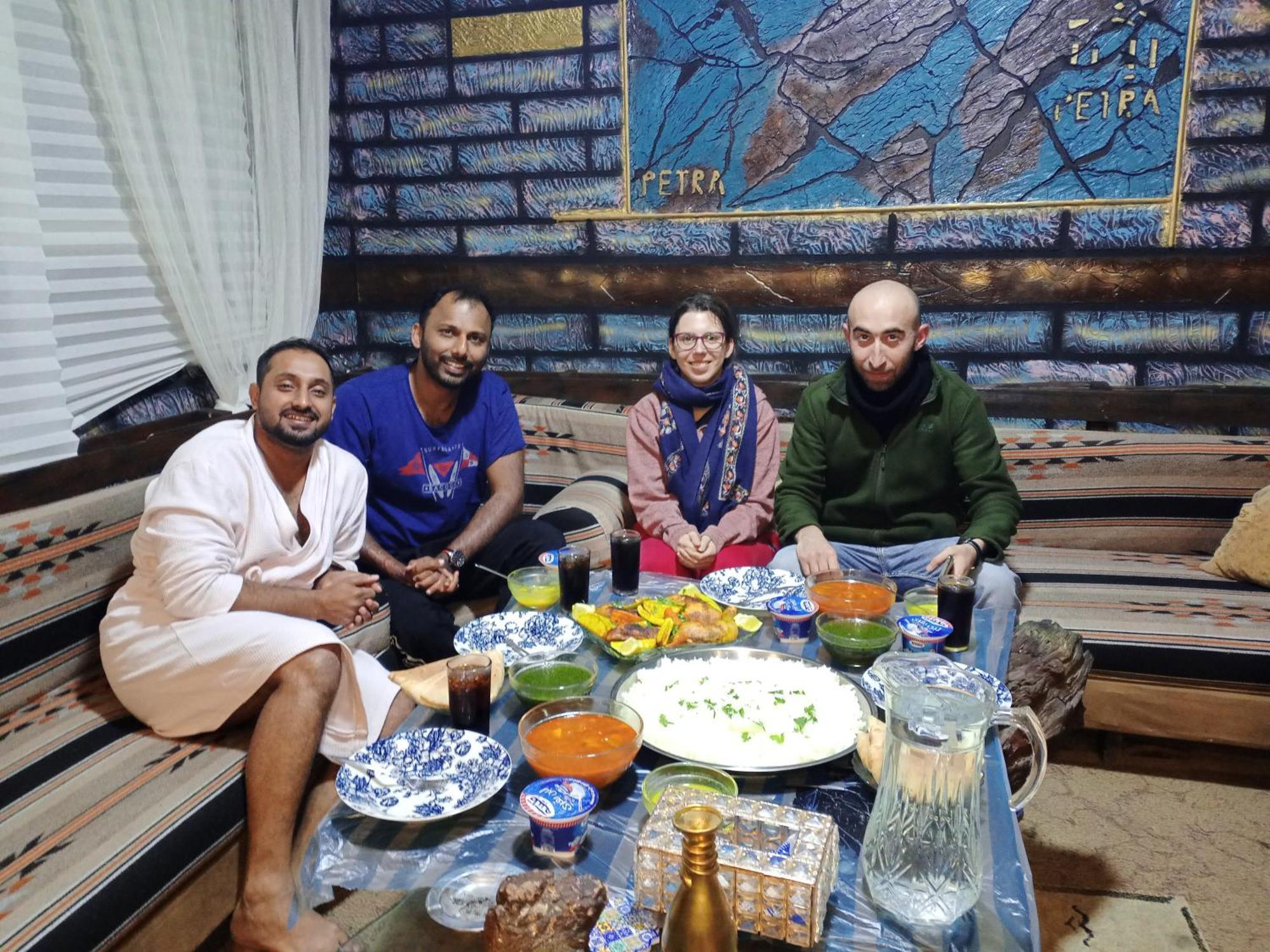 Petra Anas House Apartment Wadi Musa Bagian luar foto