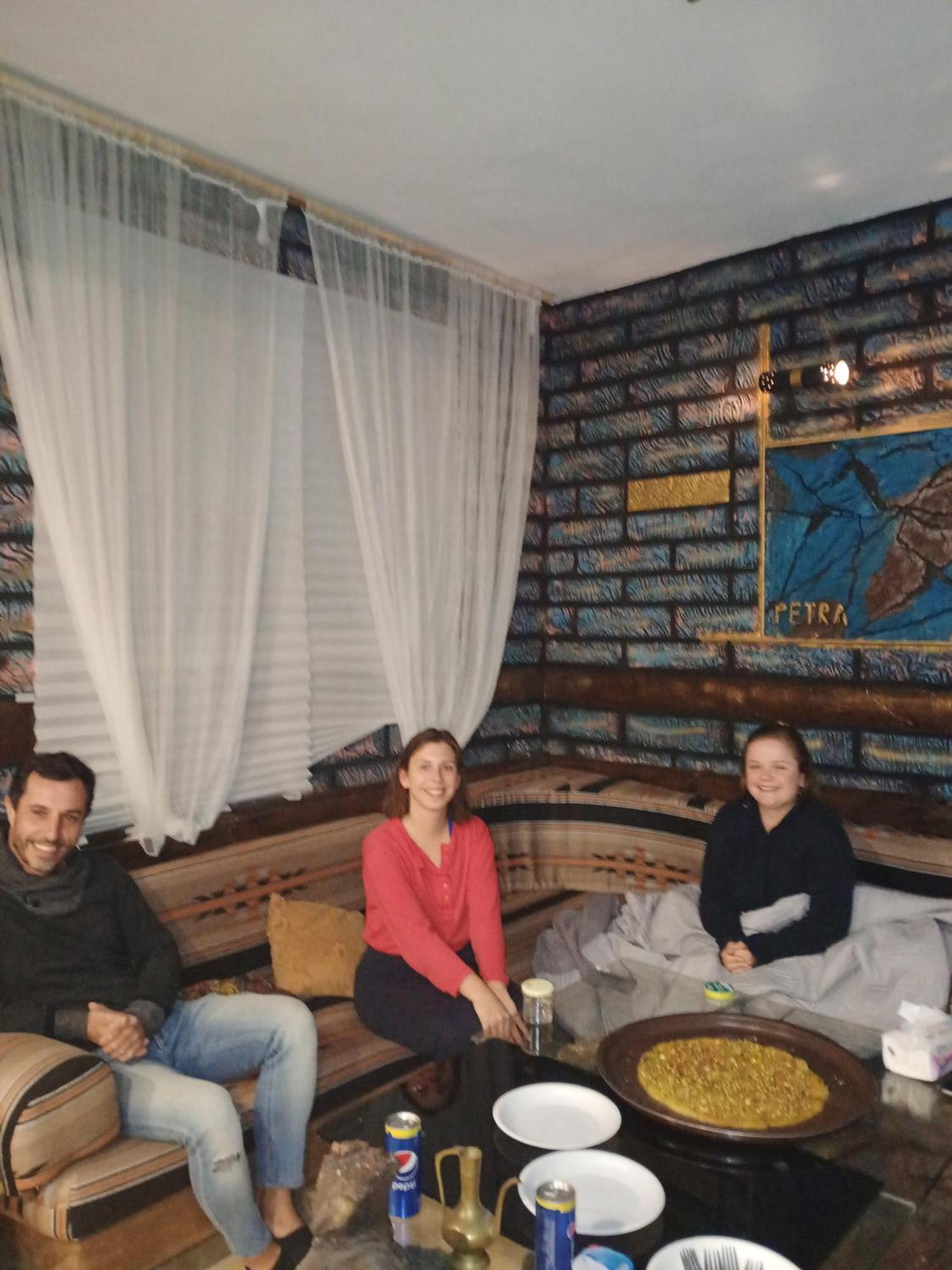 Petra Anas House Apartment Wadi Musa Bagian luar foto