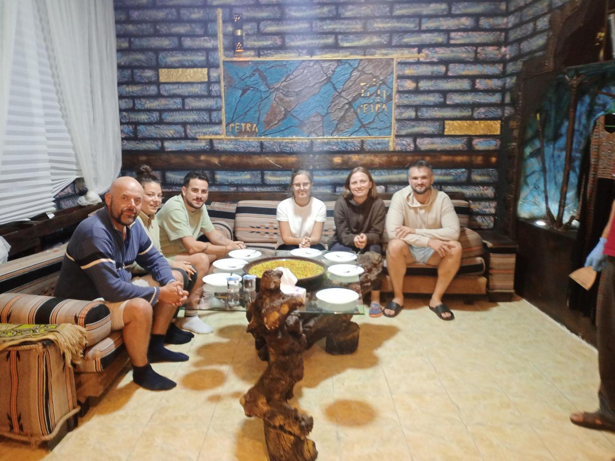 Petra Anas House Apartment Wadi Musa Bagian luar foto